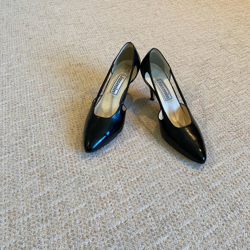 JASMIN Women’s Blake color Shoes